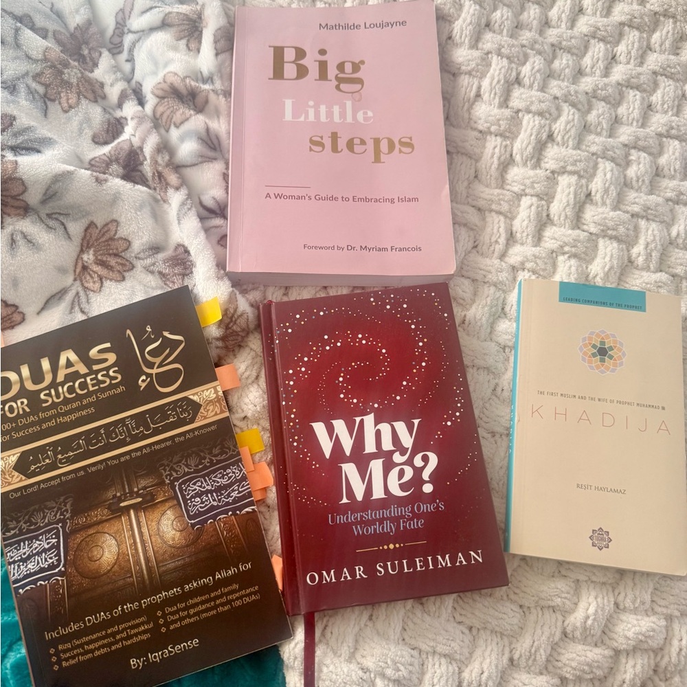 Islamic Book Collection with Diverse Topics